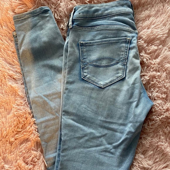 Abercrombie and Fitch Stretchable Jeans - Picture 3 of 6
